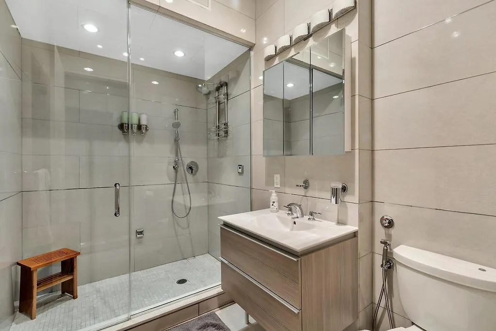 3/2 Columbus Circle #3 Apartment New York