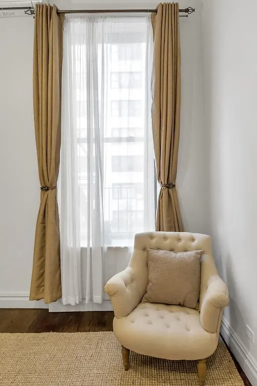 3/2 Columbus Circle #3 Apartment New York